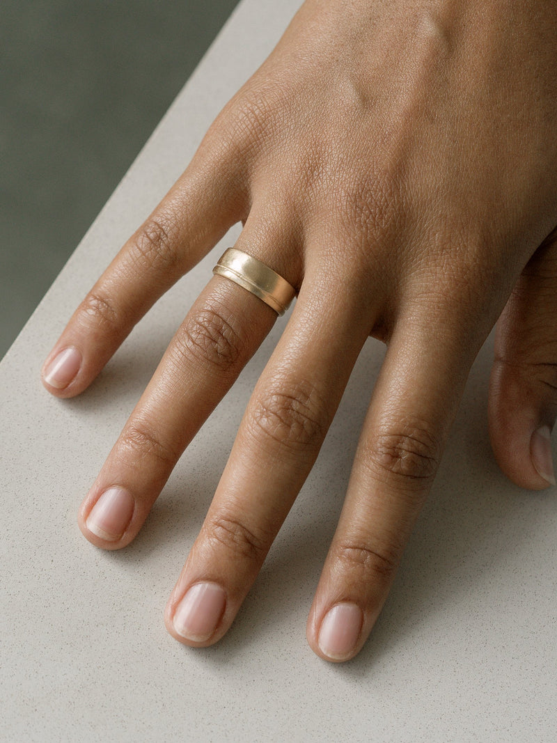 Shown: 14k yellow gold with organic texture and signature matte finish.