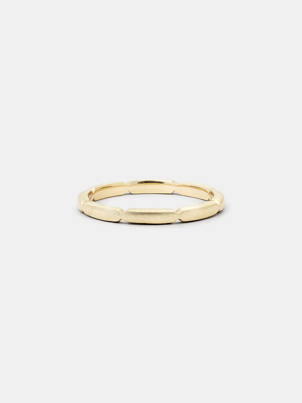 Shown: 14k yellow gold with smooth texture and matte finish.