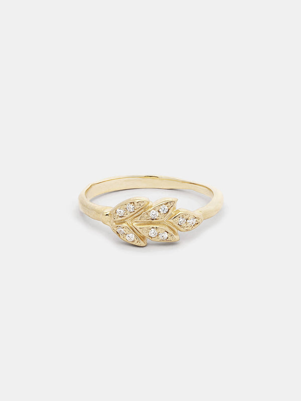 Shown: 14k yellow gold with organic texture and signature matte finish.