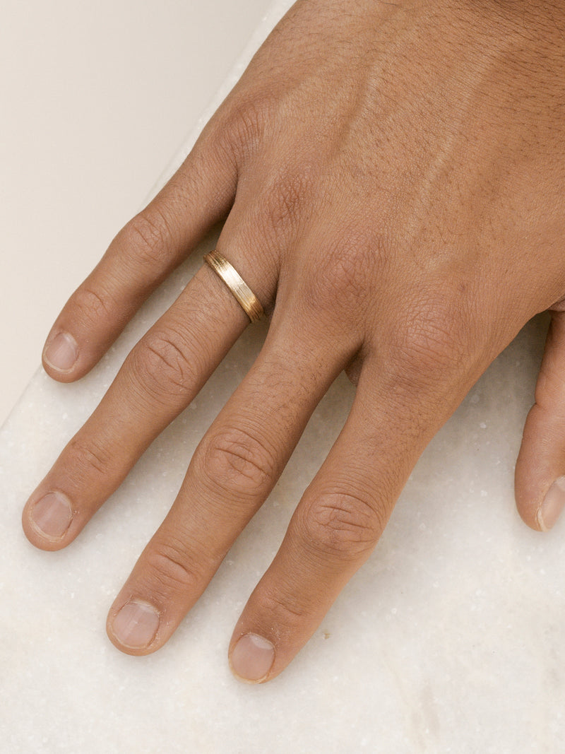 Shown: 14k yellow gold with signature matte finish.