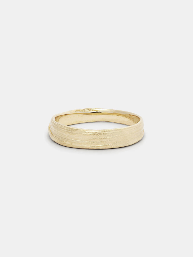 Shown: 14k yellow gold with signature matte finish.