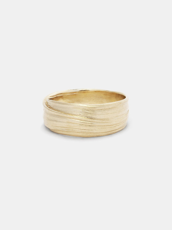 Shown: 14k yellow gold with signature matte finish.