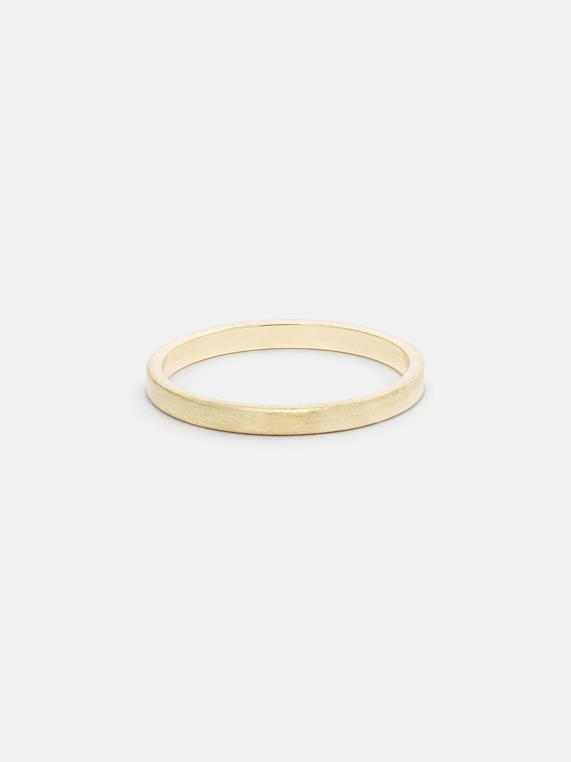 Shown: 14k yellow gold with smooth texture and signature matte finish.