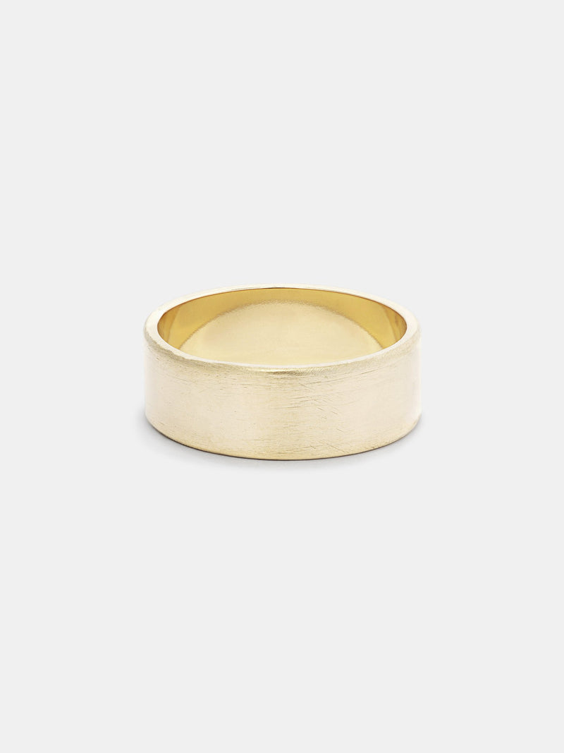 Shown: 14k yellow gold with smooth texture and signature matte finish.