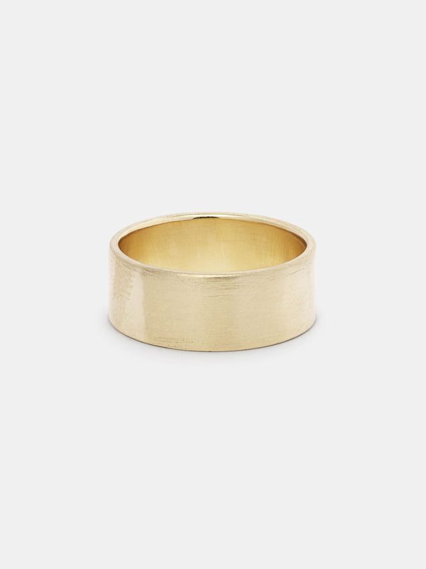 Shown: 14k yellow gold with smooth texture and signature matte finish.