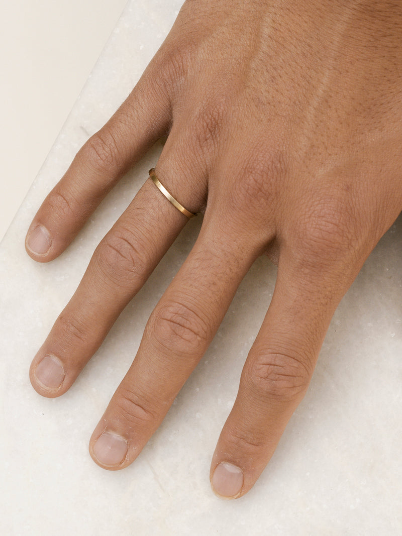 Shown: 14k yellow gold with smooth texture and signature matte finish.