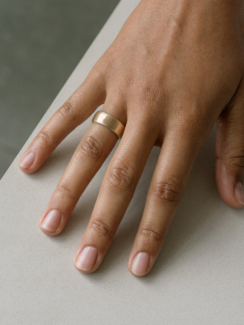 Shown: 14k yellow gold with organic texture and signature matte finish.