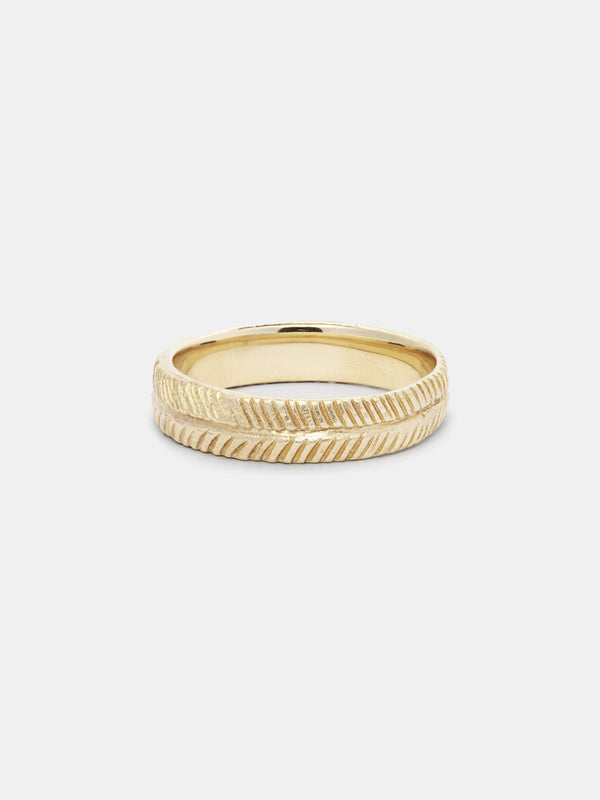 Shown: 14k yellow gold with signature matte finish.