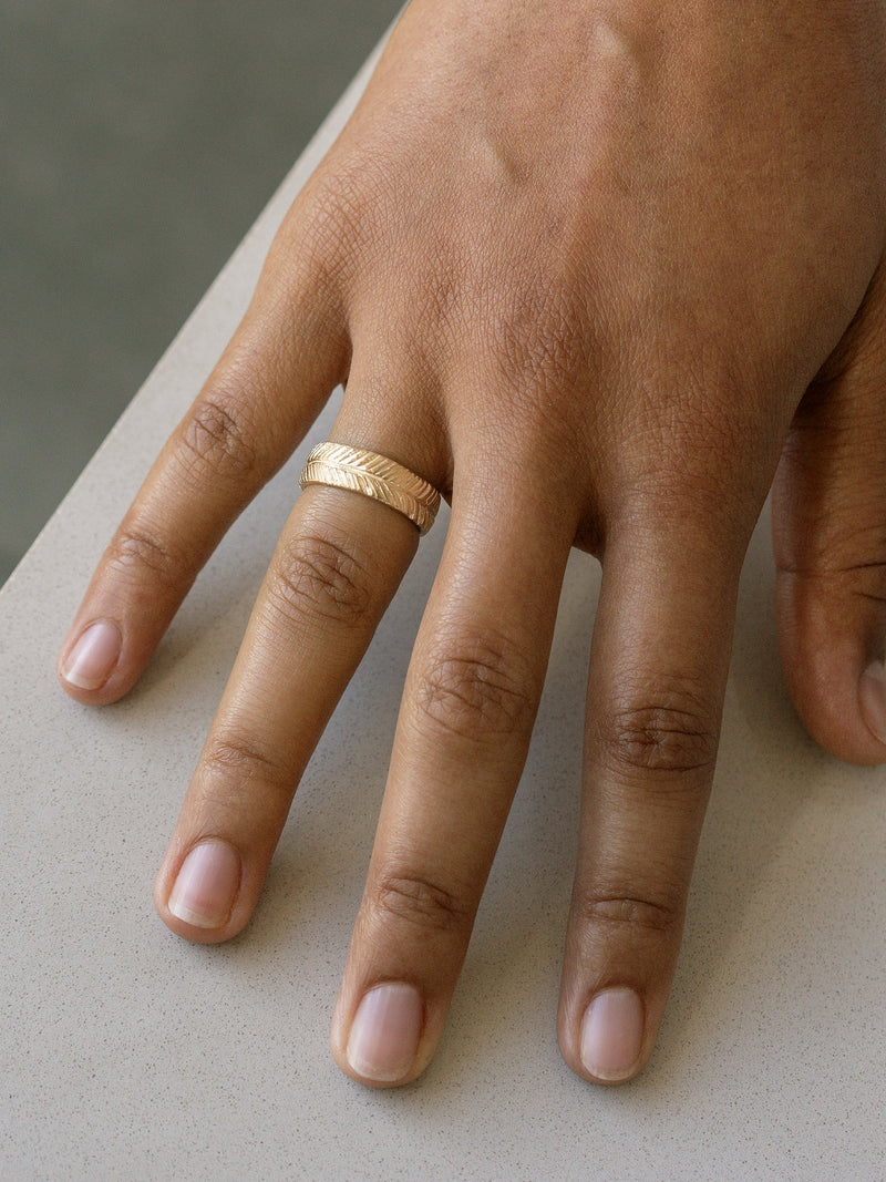 Shown: 14k yellow gold with signature matte finish.